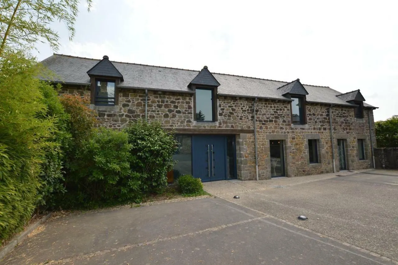 Apartment Entre St Malo Et Rennes A Becherel