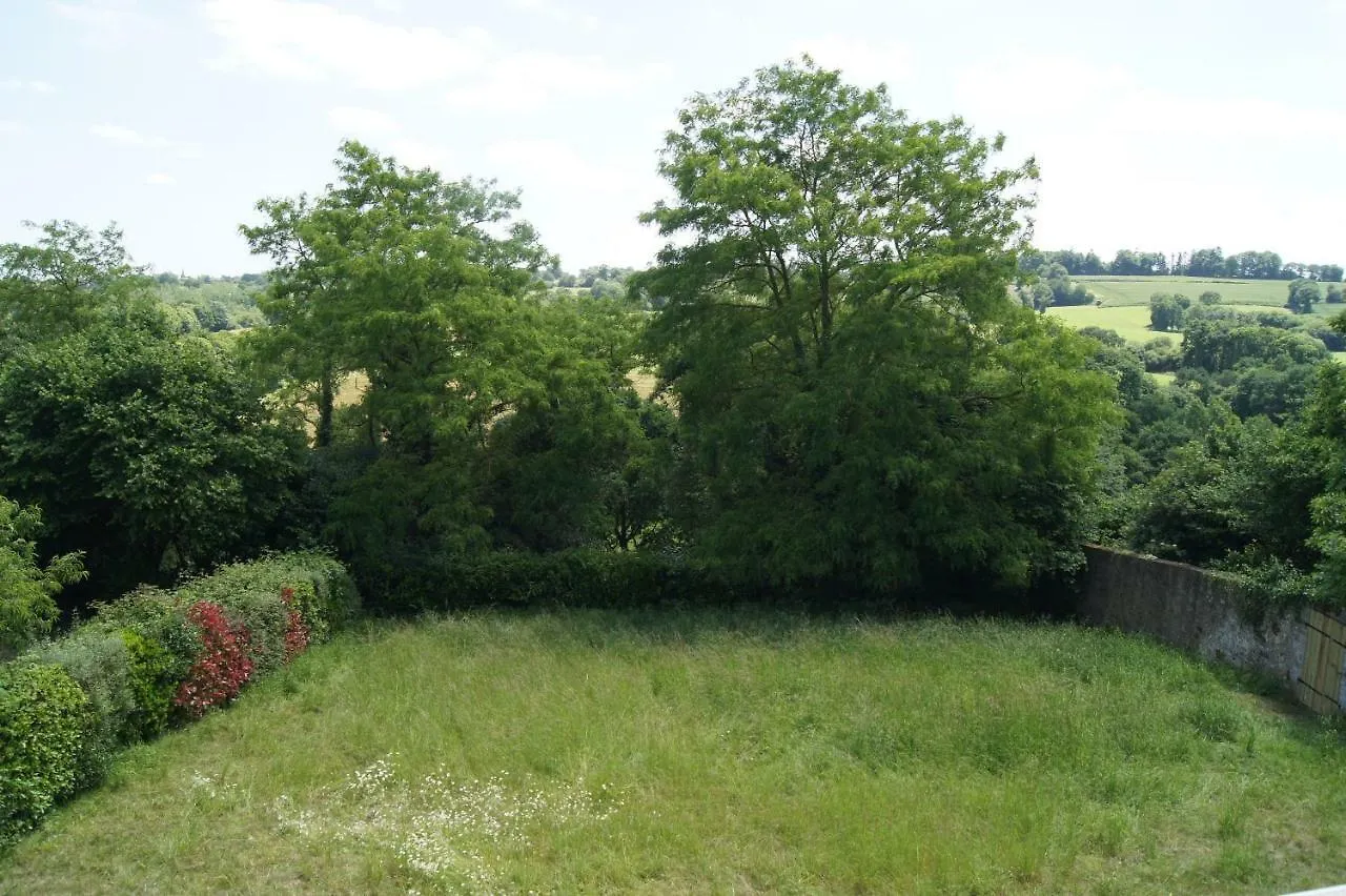 Entre St Malo Et Rennes A Becherel Apartment